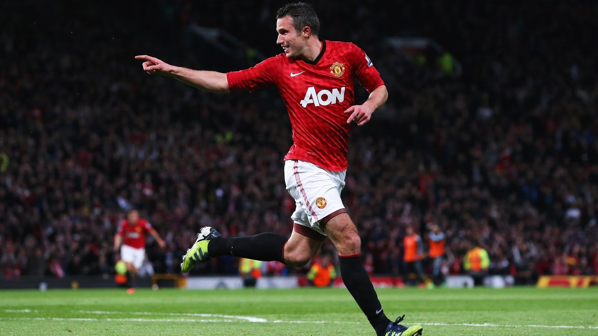 电竞选手如何维护自身形象：言行谨慎与积极阳光，电竞选手的自我修养